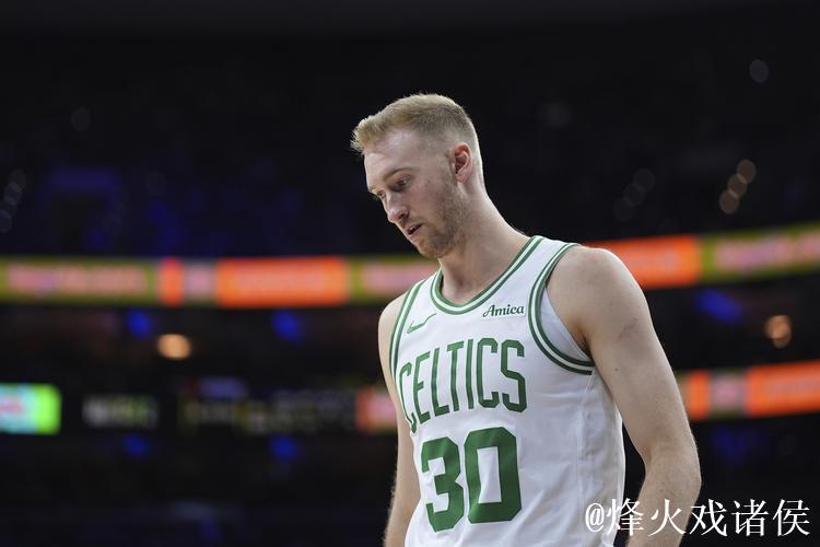 豪瑟左脚踝扭伤,绿军官方&凯记:回归情况待定 豪瑟左脚踝扭伤,绿军官方&凯记:回归情况待定